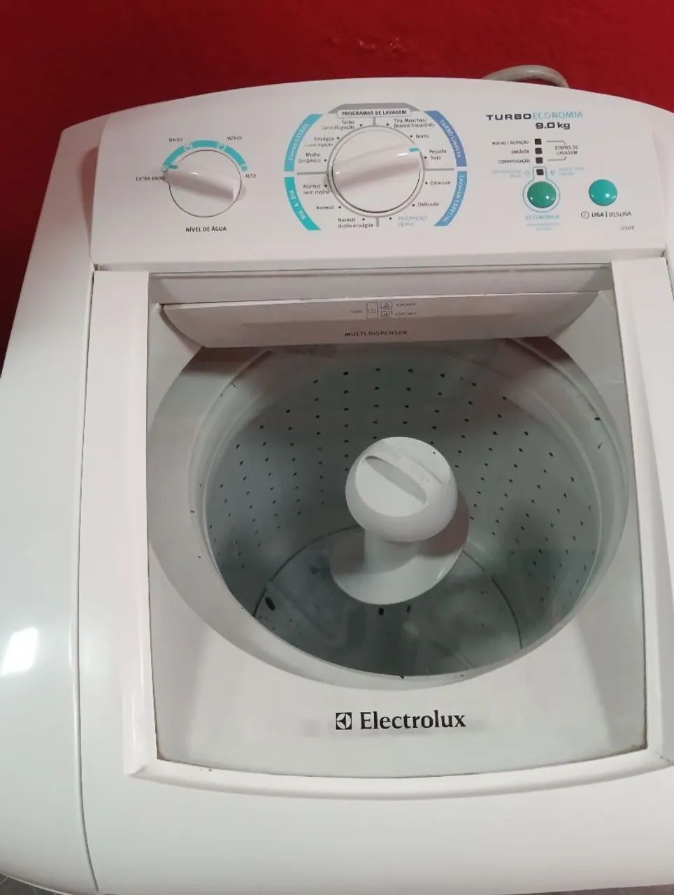 Máquina de Lavar Electrolux Turbo Economia 9.0kg (defeito)