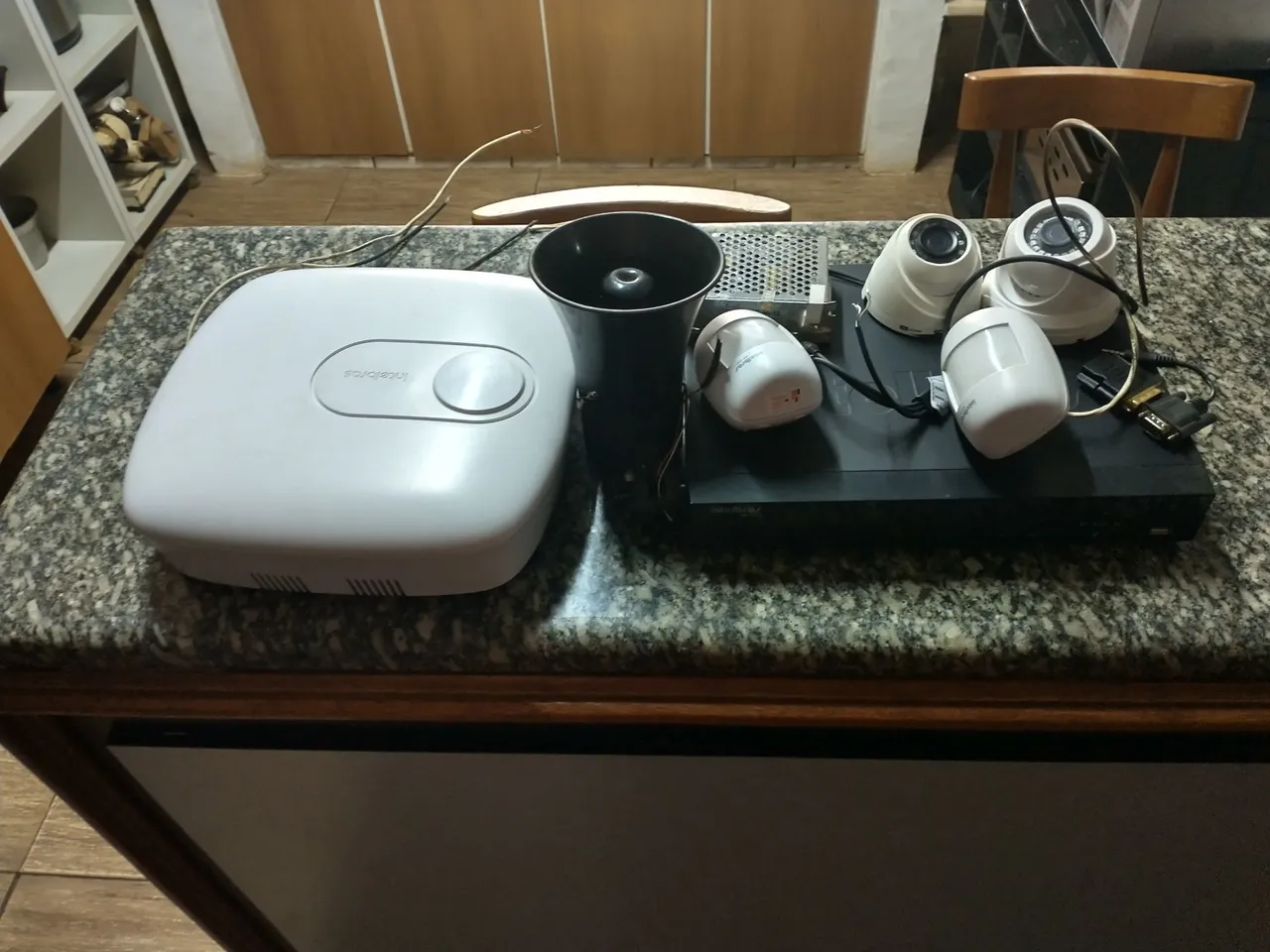 Kit de Segurança Completo - Câmeras, Central e Sirene