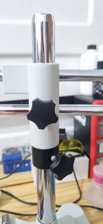 Microscópio de Bancada - Trinocular - Foto 3