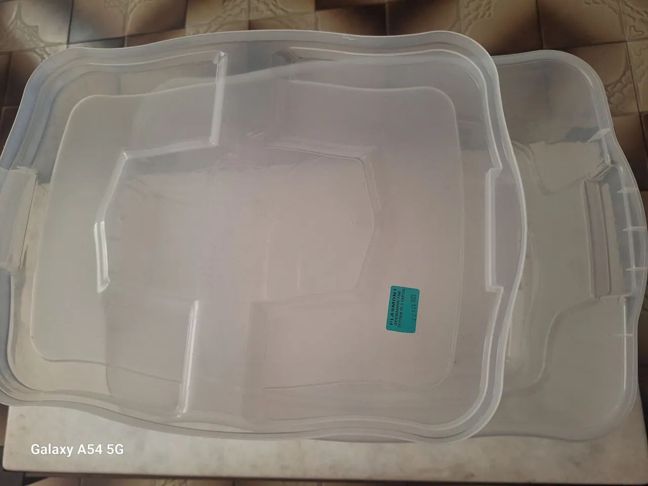 2 white storage boxes65735154725890123