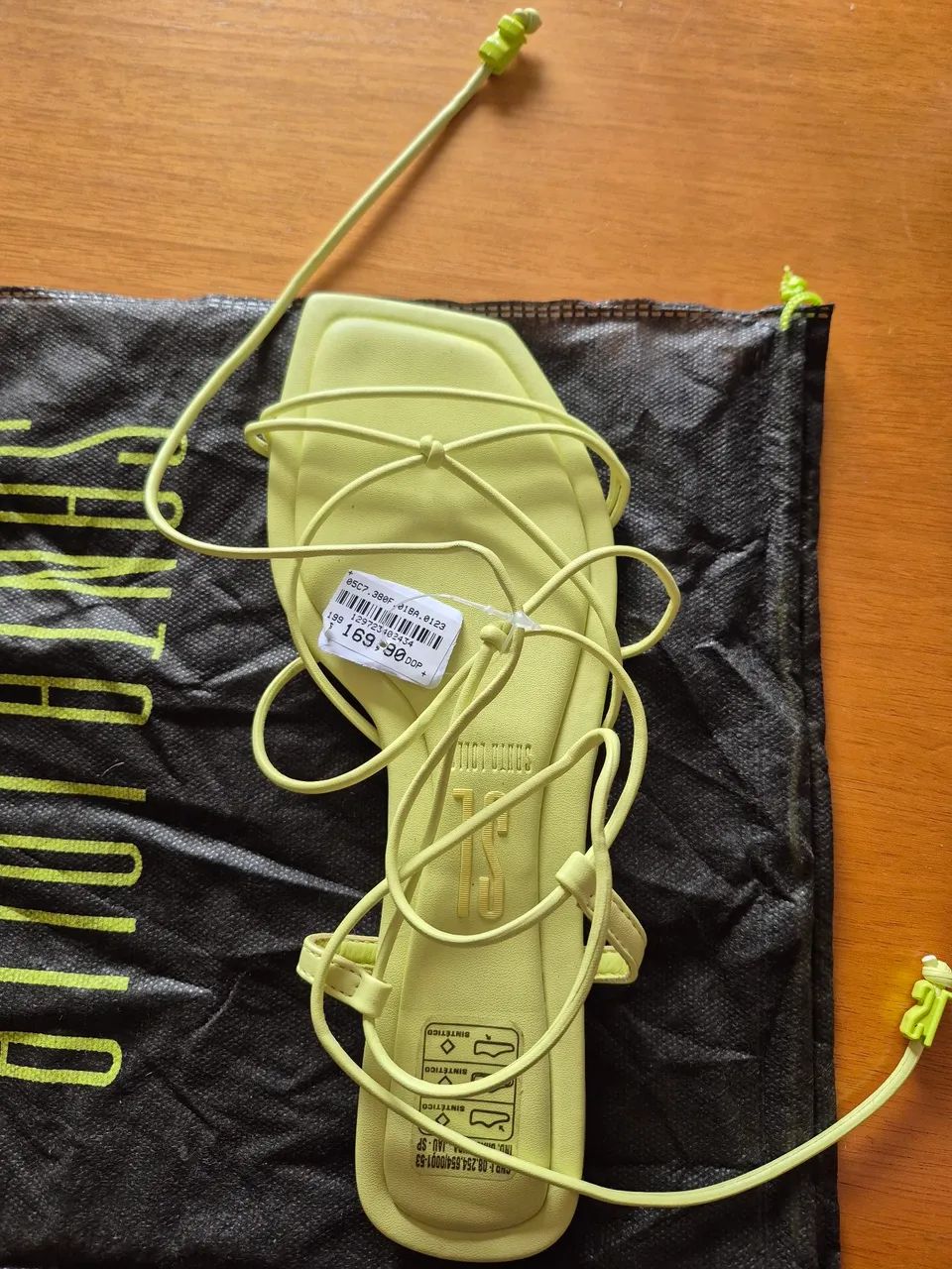 Sandália Rasteirinha Santa Lolla Verde Limão Calçados Sumaré