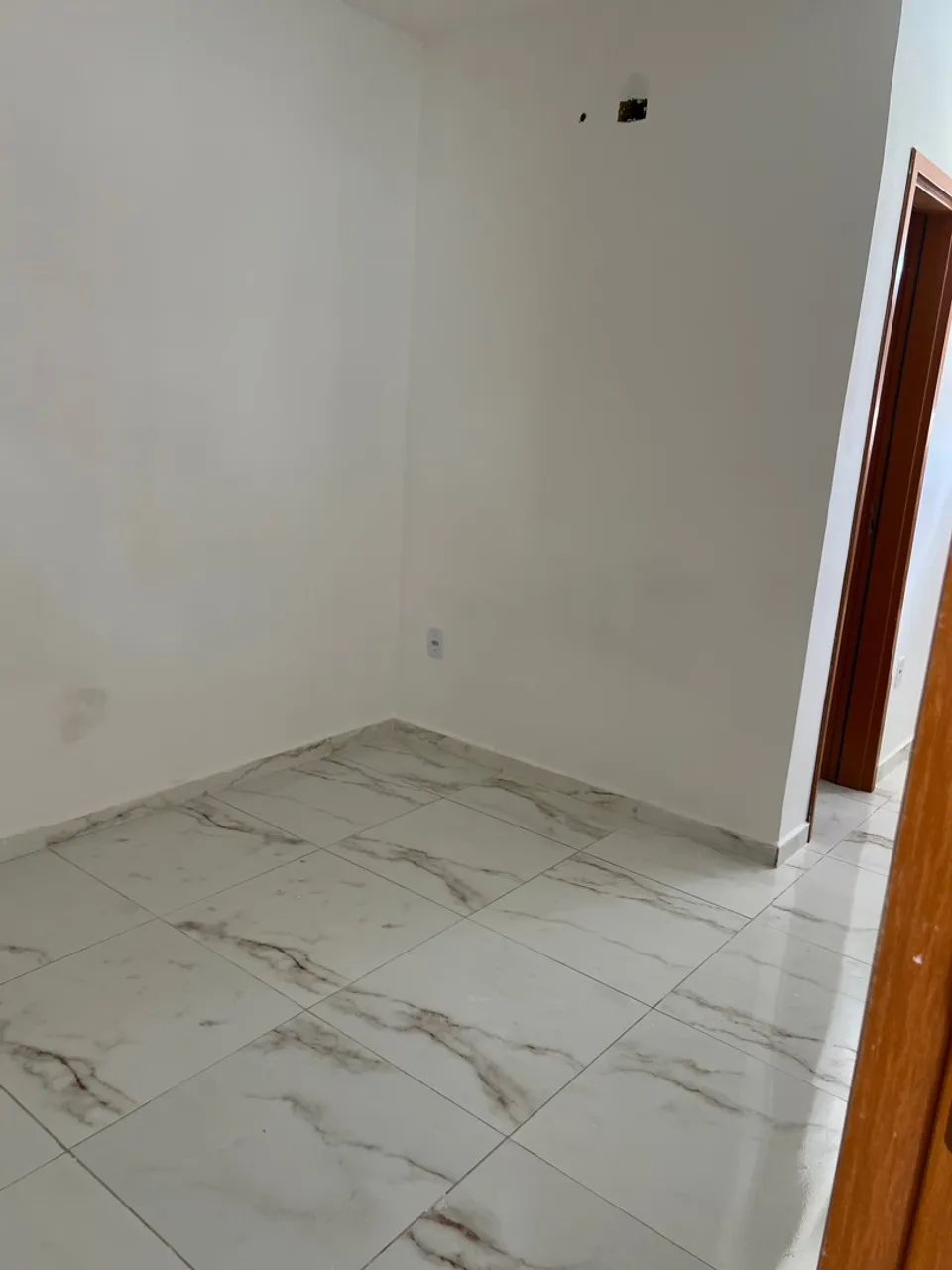 Alugo apartamento Valentina 