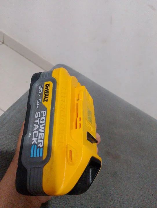 Bateria DeWalt 20V 5.Ah - Foto 3