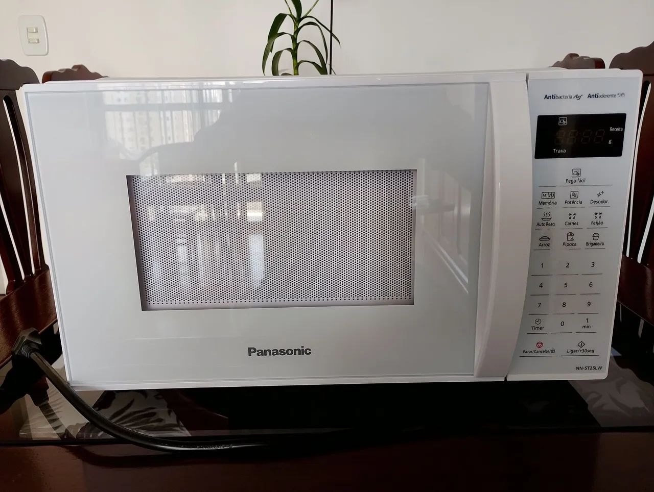 Microondas Panasonic NN-ST25LW