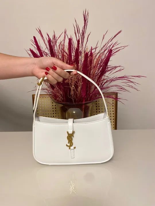 Bolsa Yves Saint Laurent de couro branca - Foto 3