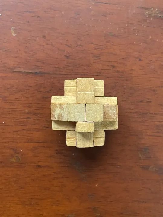 Quebra-cabeça de madeira feito à mão da década de 70 - Foto 2