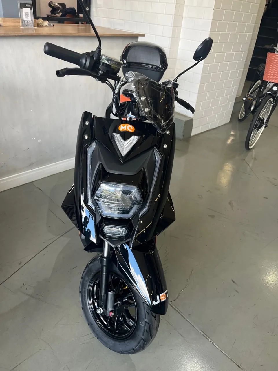 MOTO ELÉTRICA - modelo 2025 pouco usada