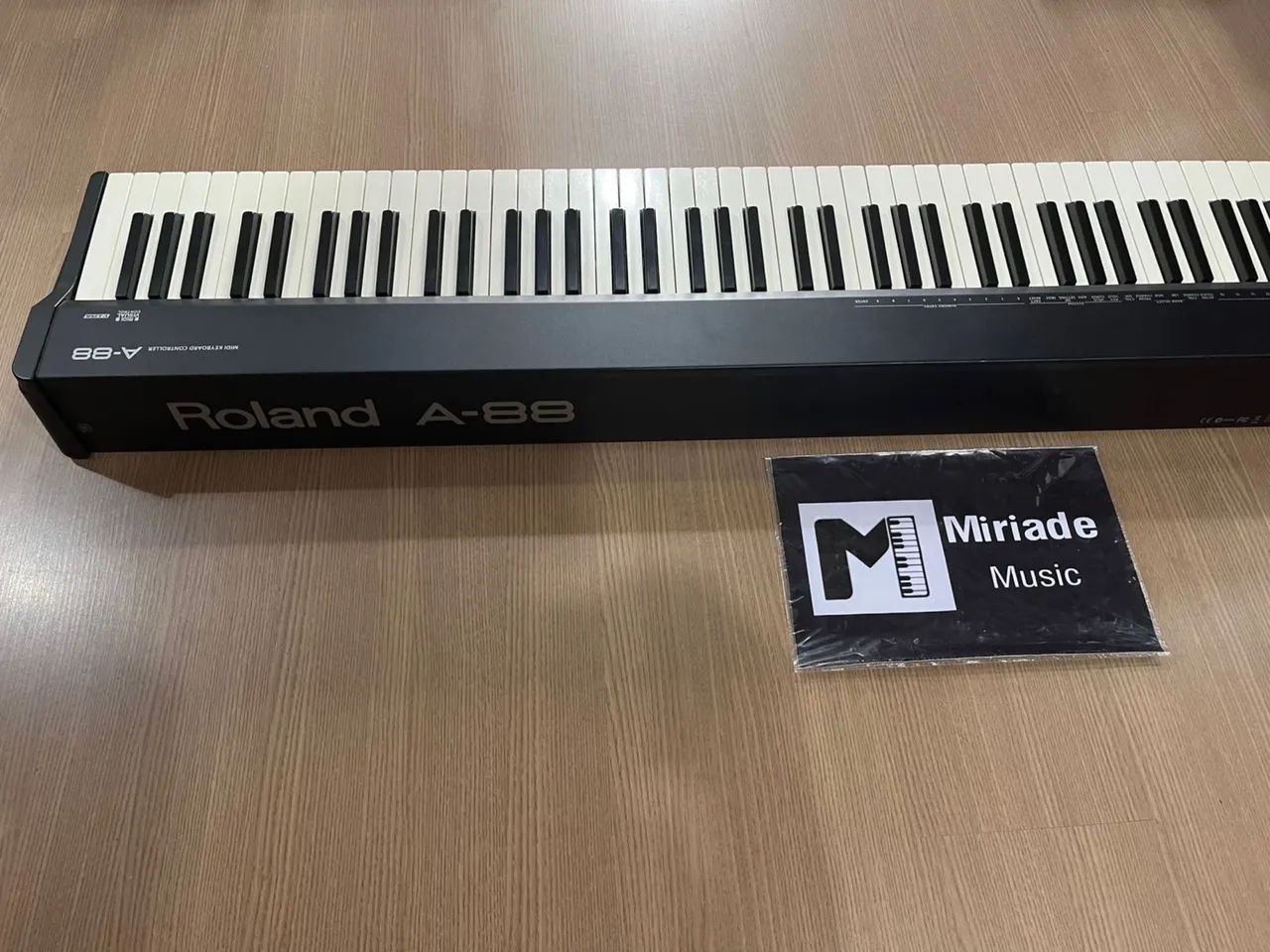 Controlador Roland A88 - Muito Bem Conservado - Loja Física - Até