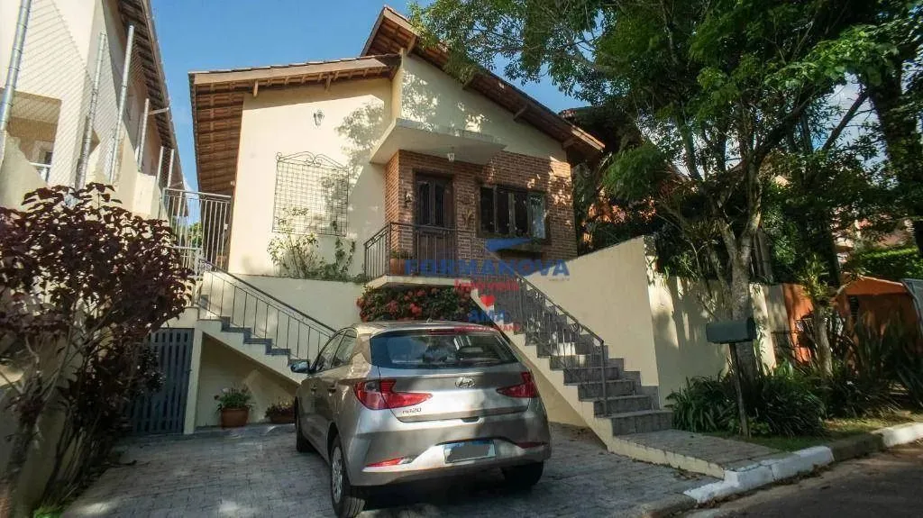 Vila Velha - Casa com 3 quartos à VENDA, 145 m² por R$ 890.000 na Granja Viana