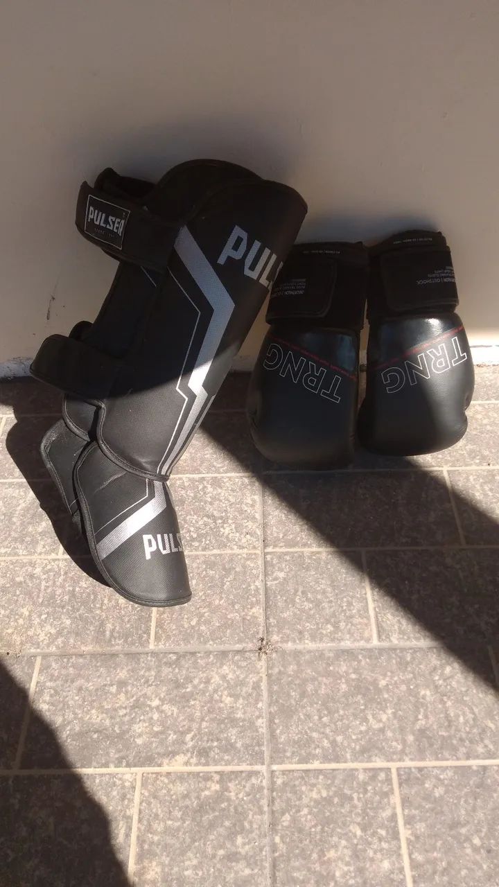 Kit de Boxe - Luvas e Caneleiras e saco - Foto 3