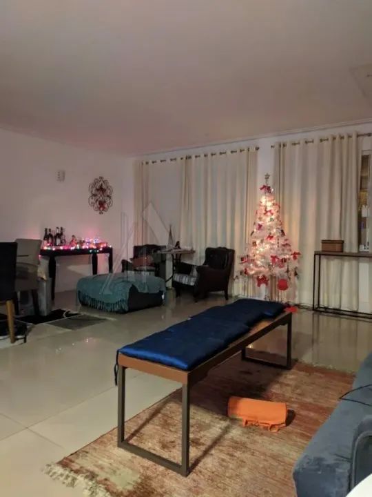 Casa a Venda, Santa Terezinha, 4 suítes, 2 com closet, área goumert, jardim piscina, 3 vag - Foto 4