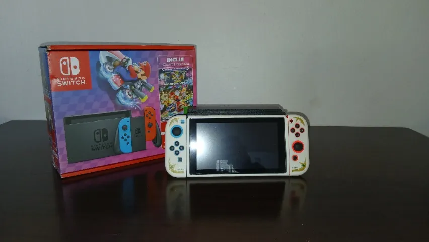Nintendo Switch com Dock e Demais Acessorios ( MODELO V2)