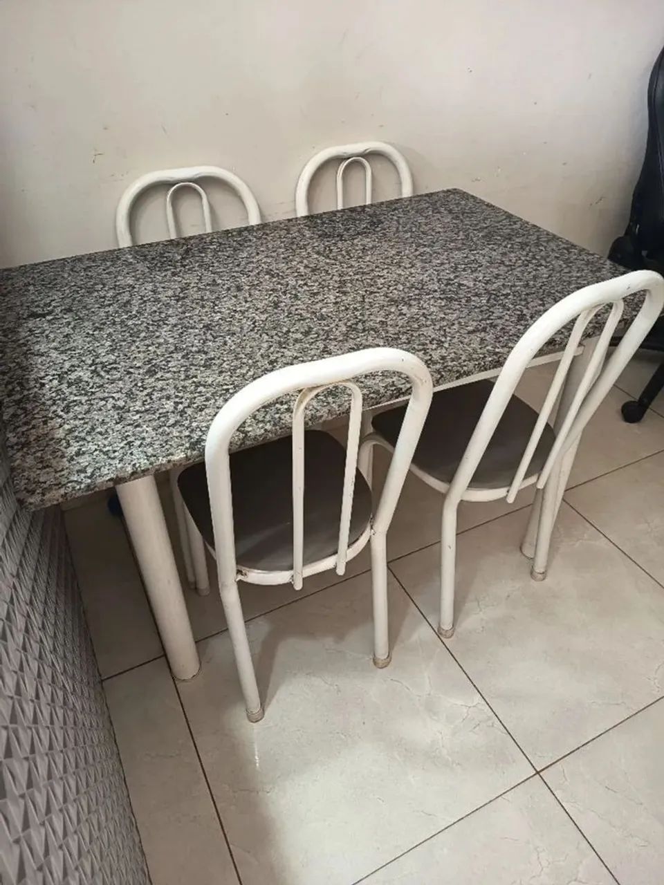 Granite Table64960527219970120