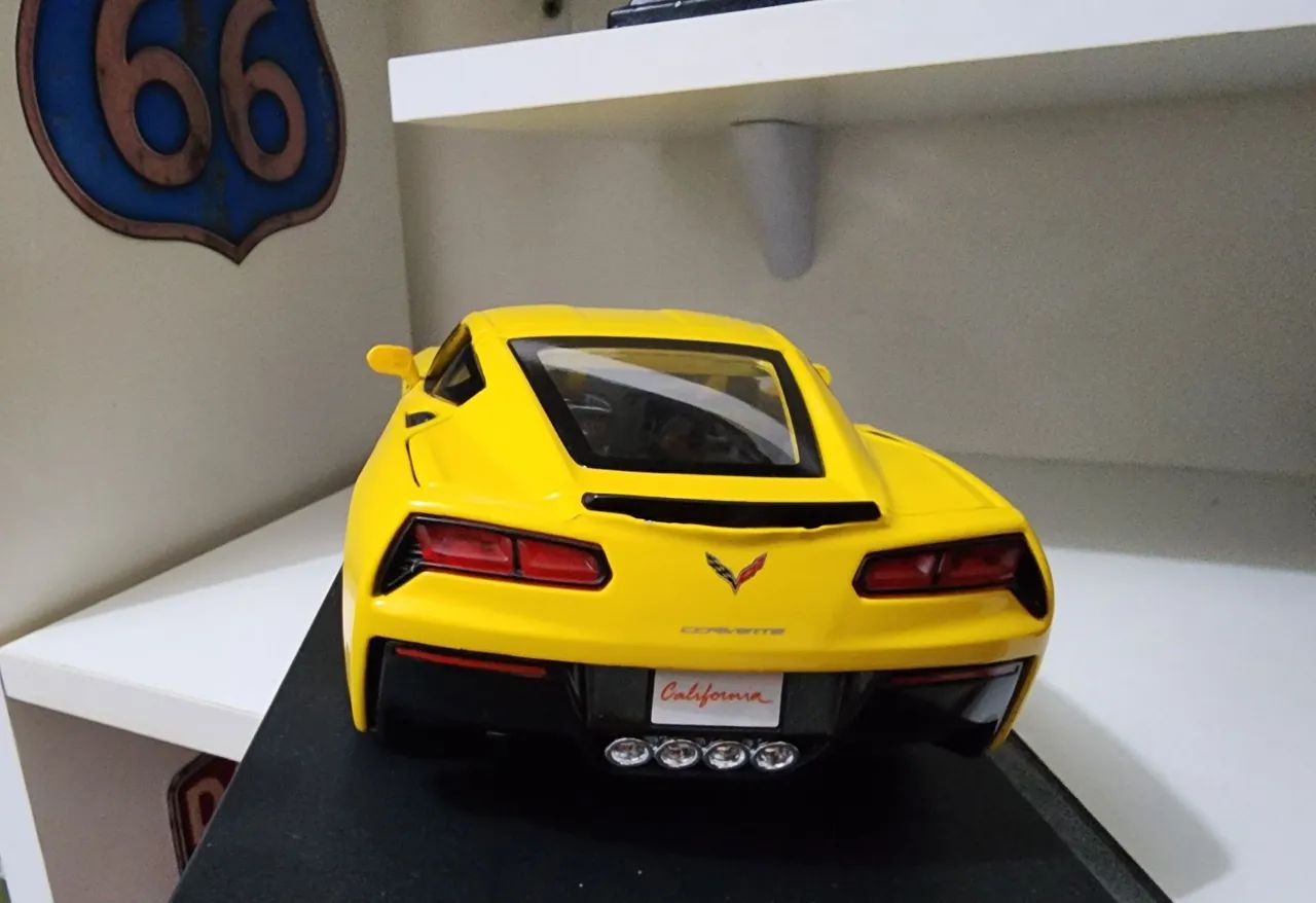 Corvette C7 - Escala 1:18  - Foto 5