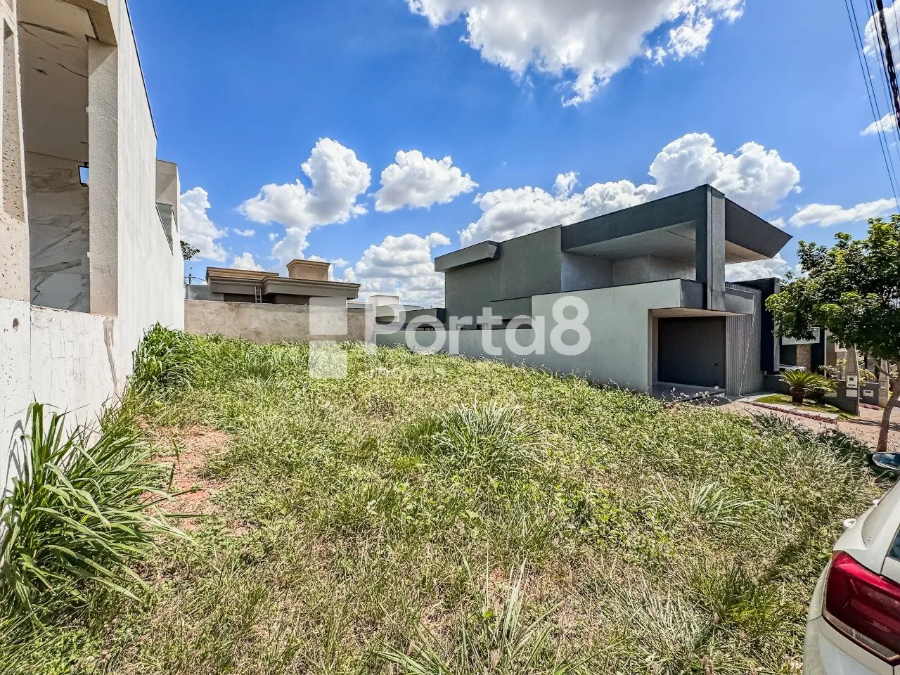 Condomínio Maria Julia: Lote de 264,50 m² com Potencial Construtivo em Localização Privile