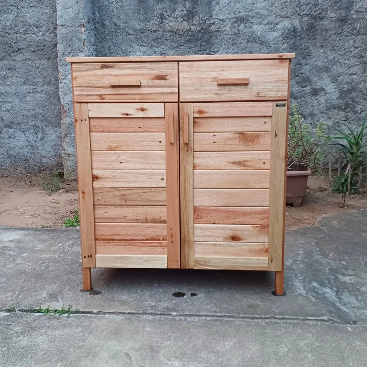 Armário de madeira para organização
