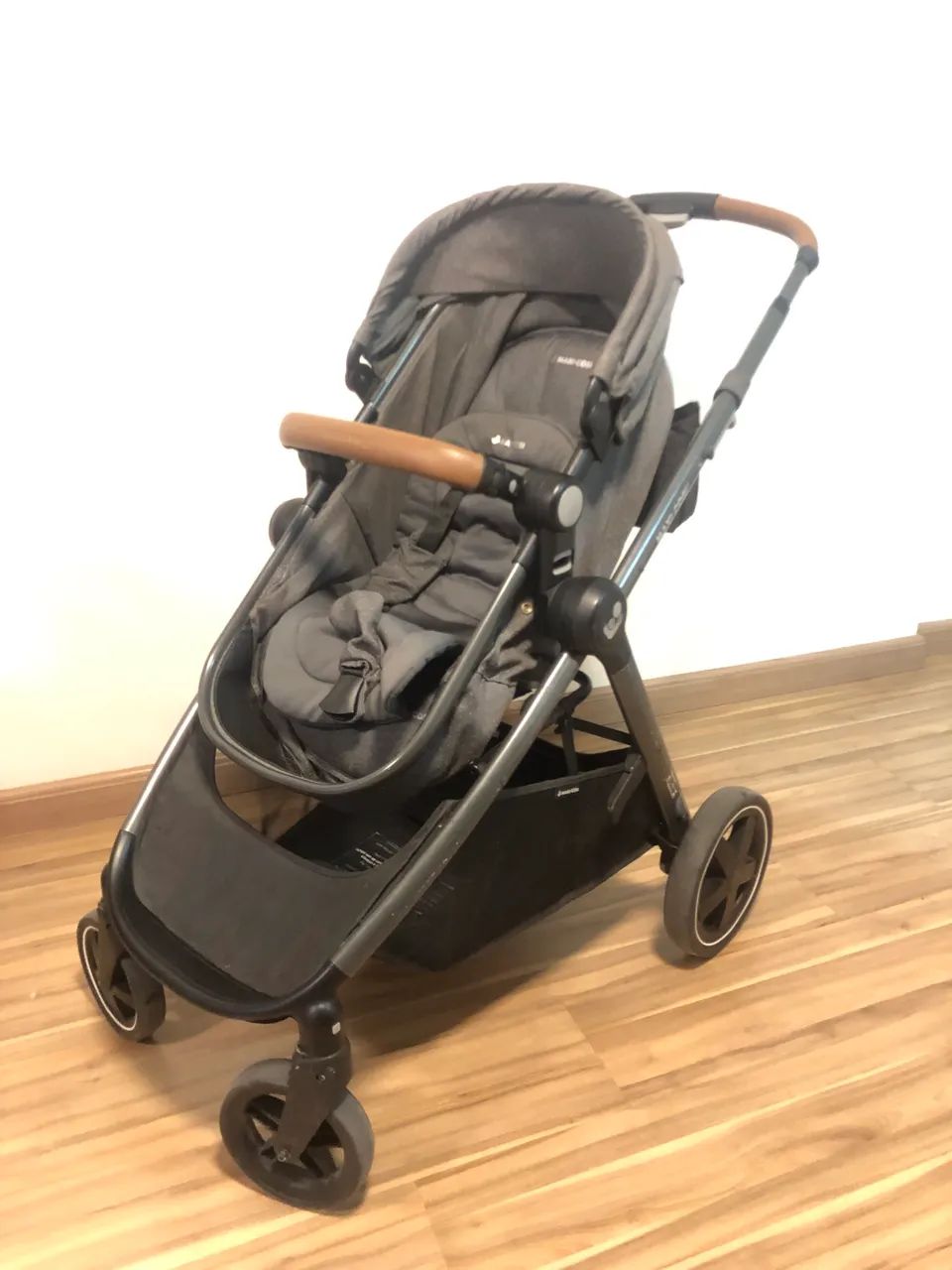 Vendo carrinho e Carrinho + Bebê Conforto  (Maxi-Cosi Anna)