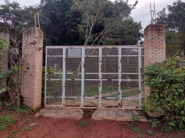 Aluga se Chacara