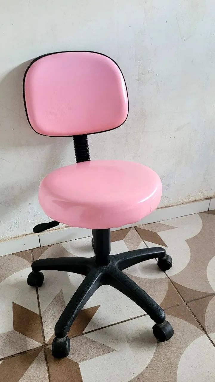 Cadeira Giratória hidráulica rosa