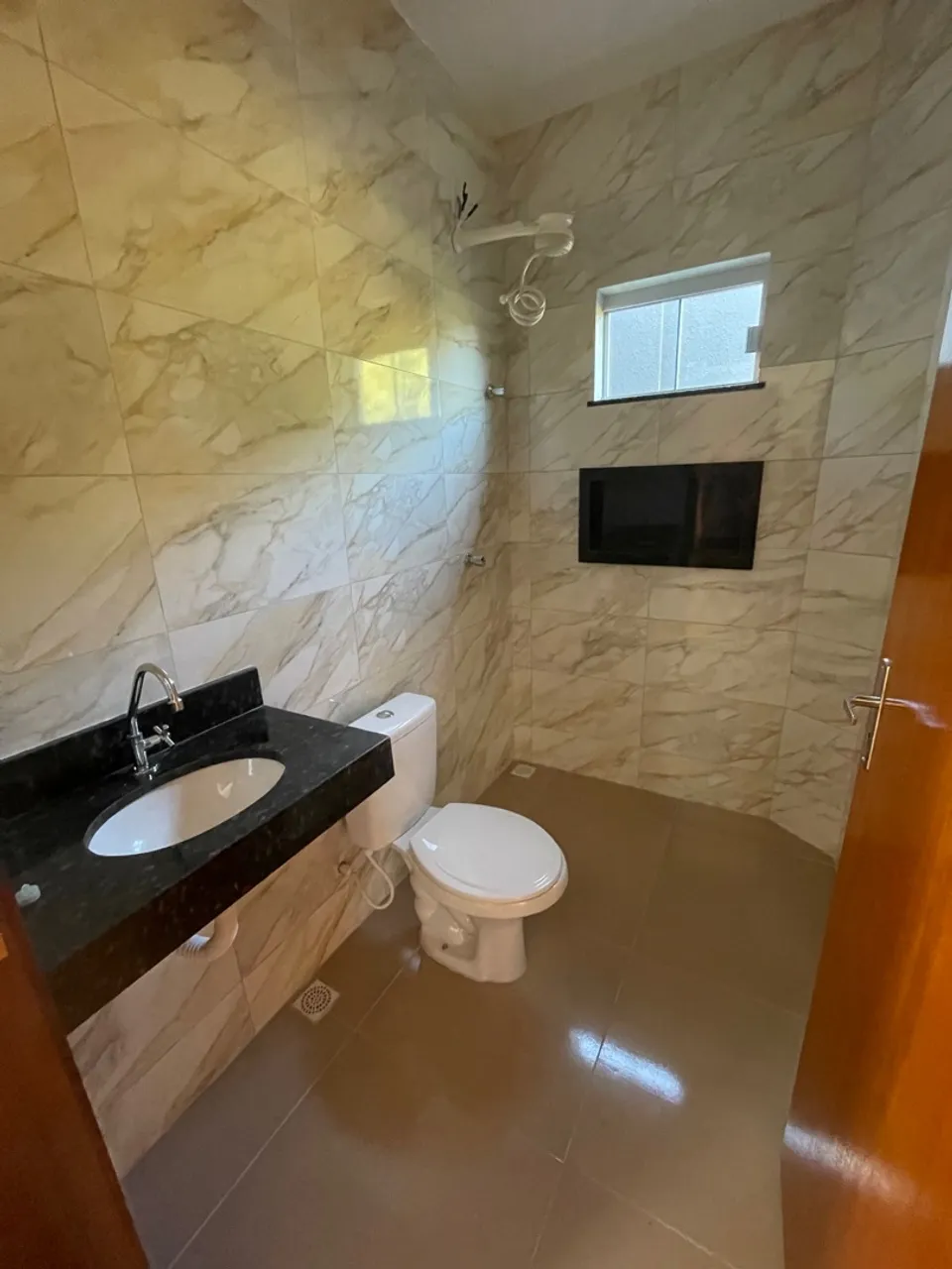 Alugo apartamento em águas lindas 750 reais