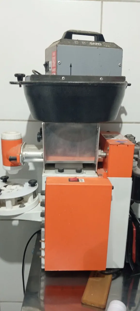 Máquina de salgado