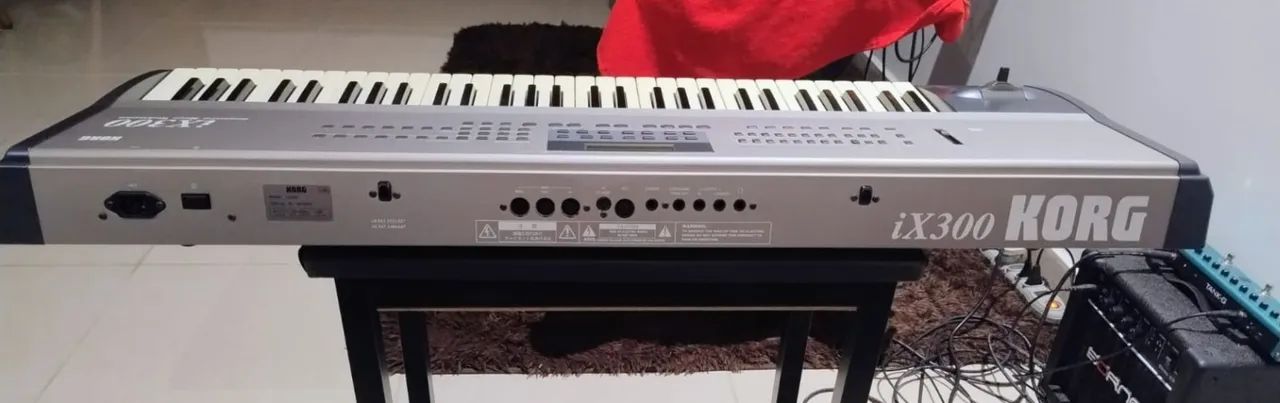 Teclado Korg ix300 - Instrumentos musicais - Vicência 1402372146 | OLX