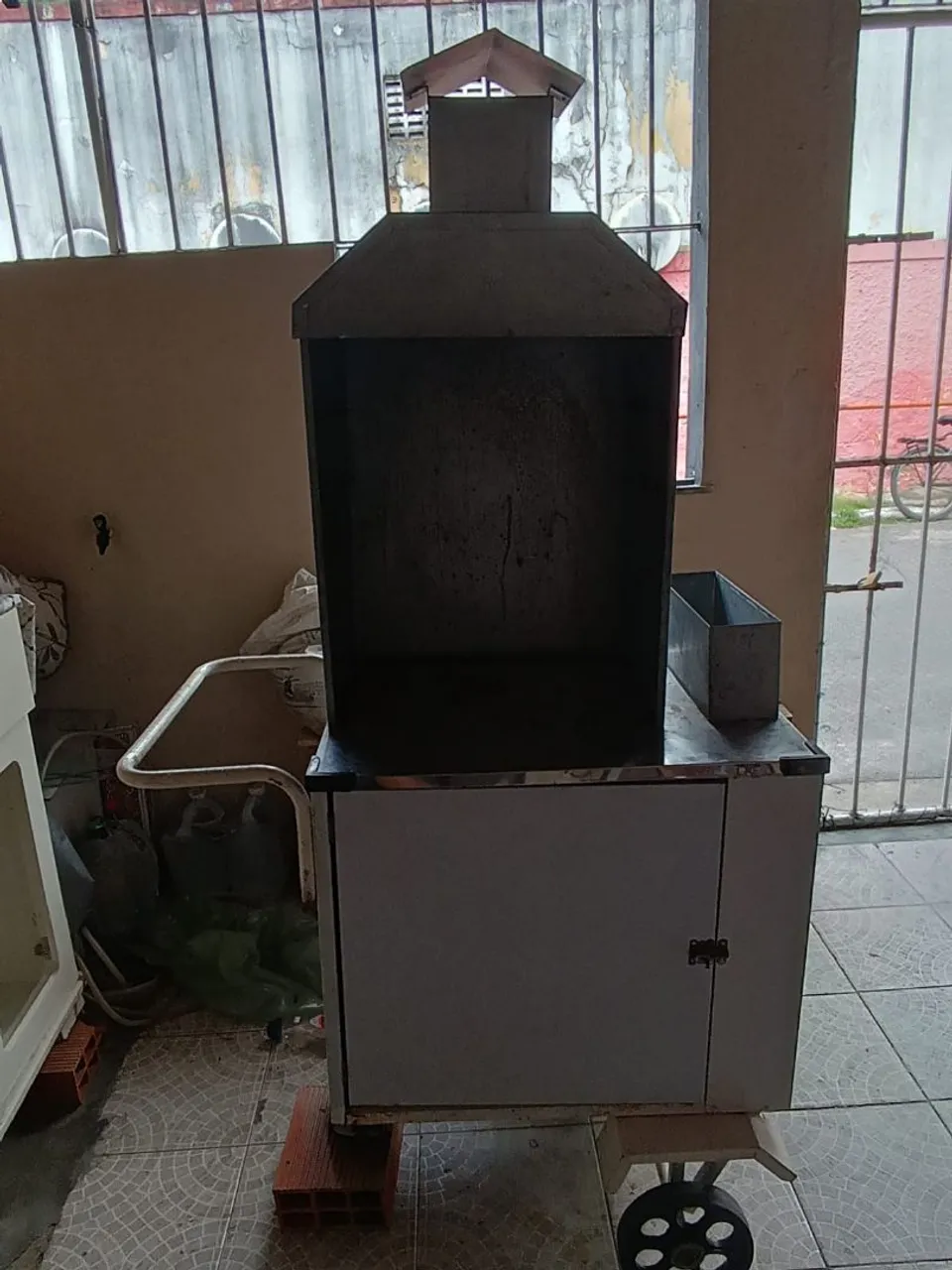 Carrinho/Trailer para Assados e Churrasco