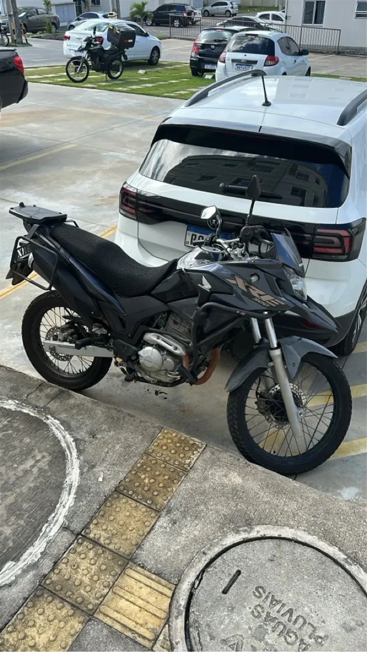 XRE 300 2022 