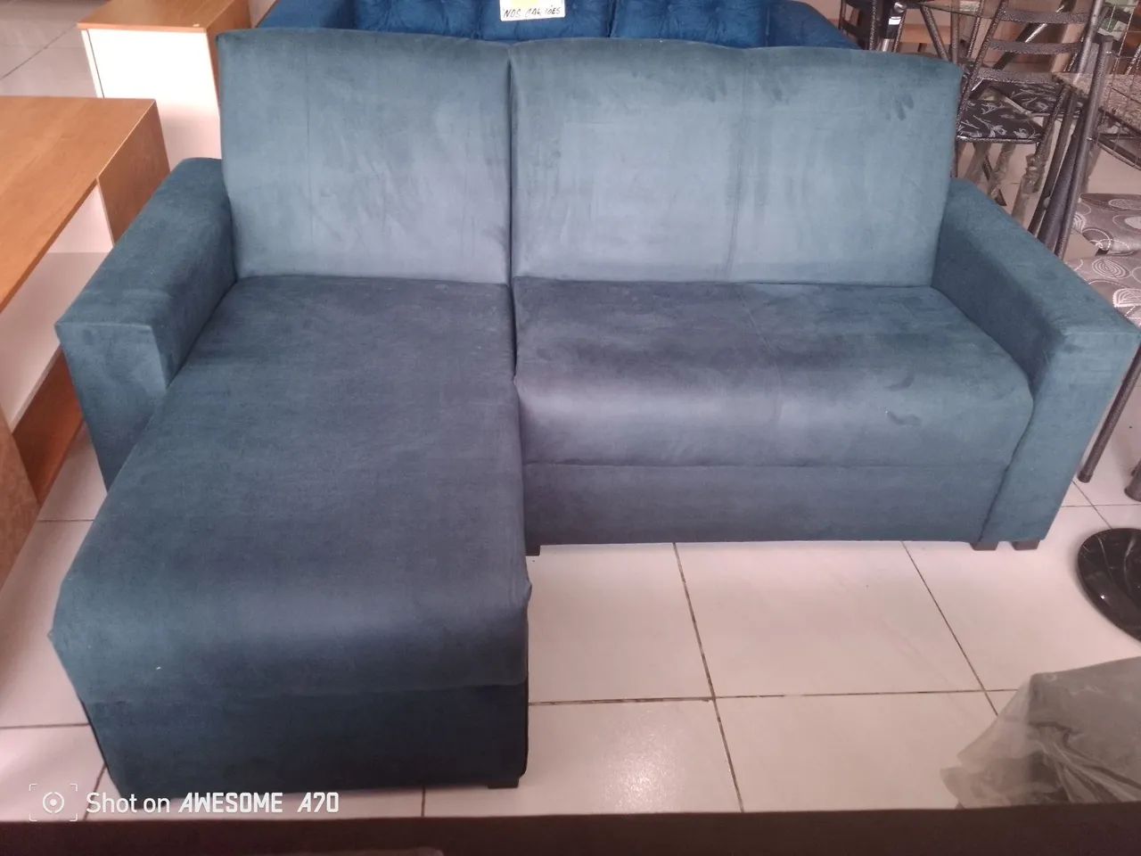 Sofá com chaise 3 lugares entrego no mesmo dia 