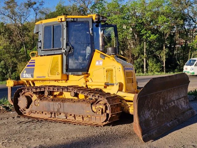 Trator de Esteira Komatsu D51EX ano 2018 com 9.200 horas  motor cummins 6cc - Foto 2