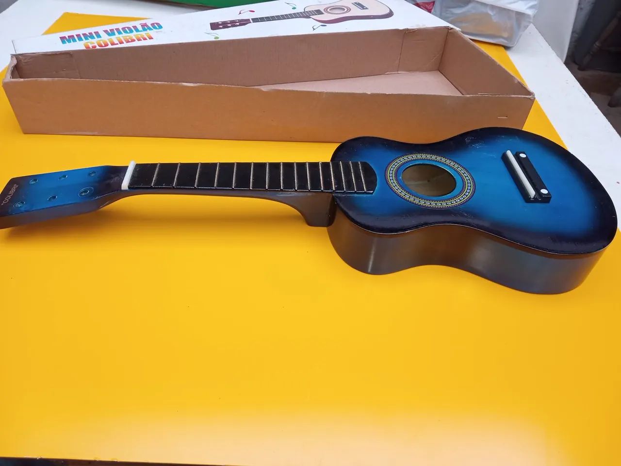 Mini violão pra restaurar  - Foto 4