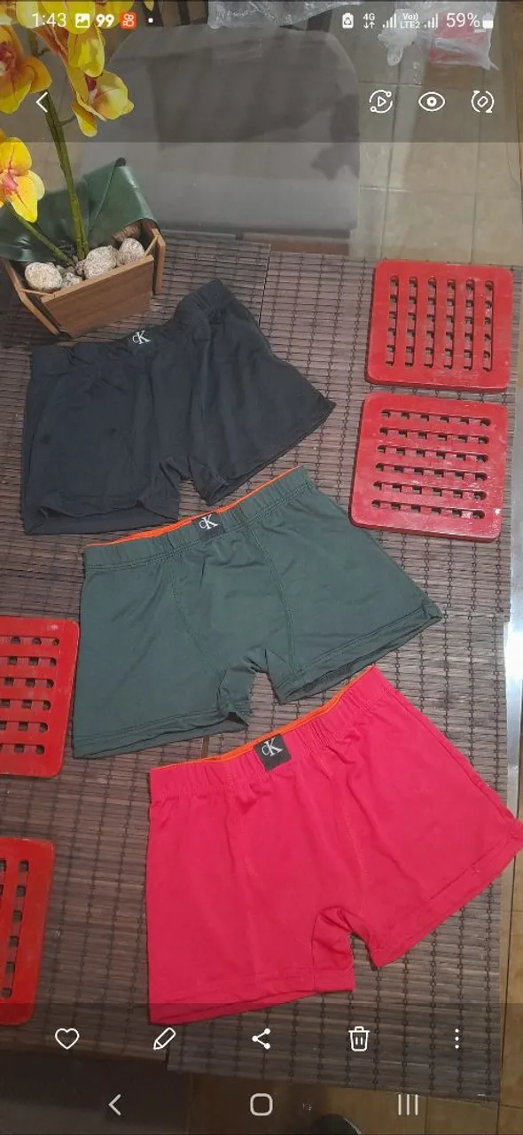 Kit 03 Cuecas Boxer infantil M Calvin Klein Cores Variadas