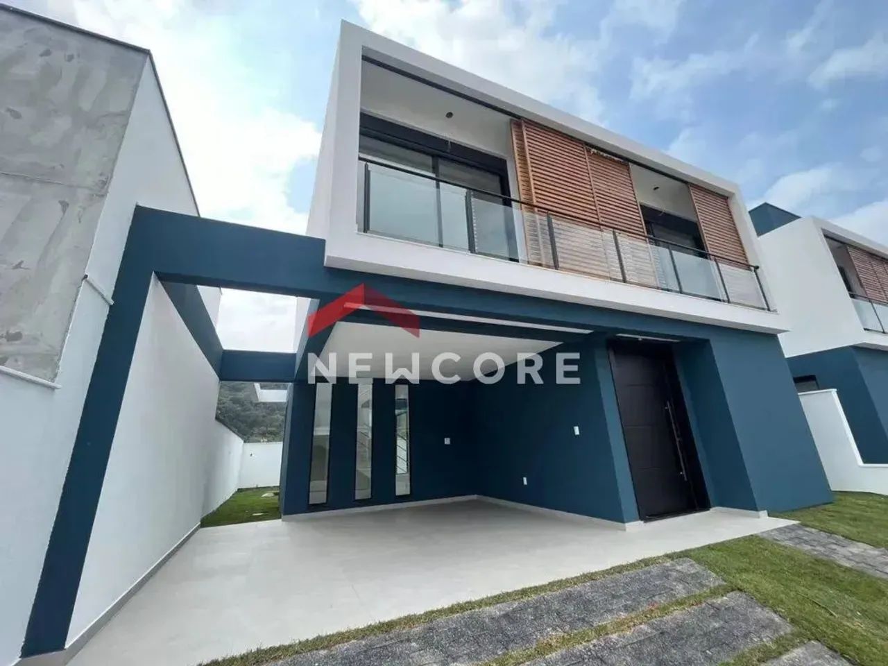 Casa em Rodovia Doutor Antônio Luiz Moura Gonzaga - Rio Tavares - Florianópolis/SC