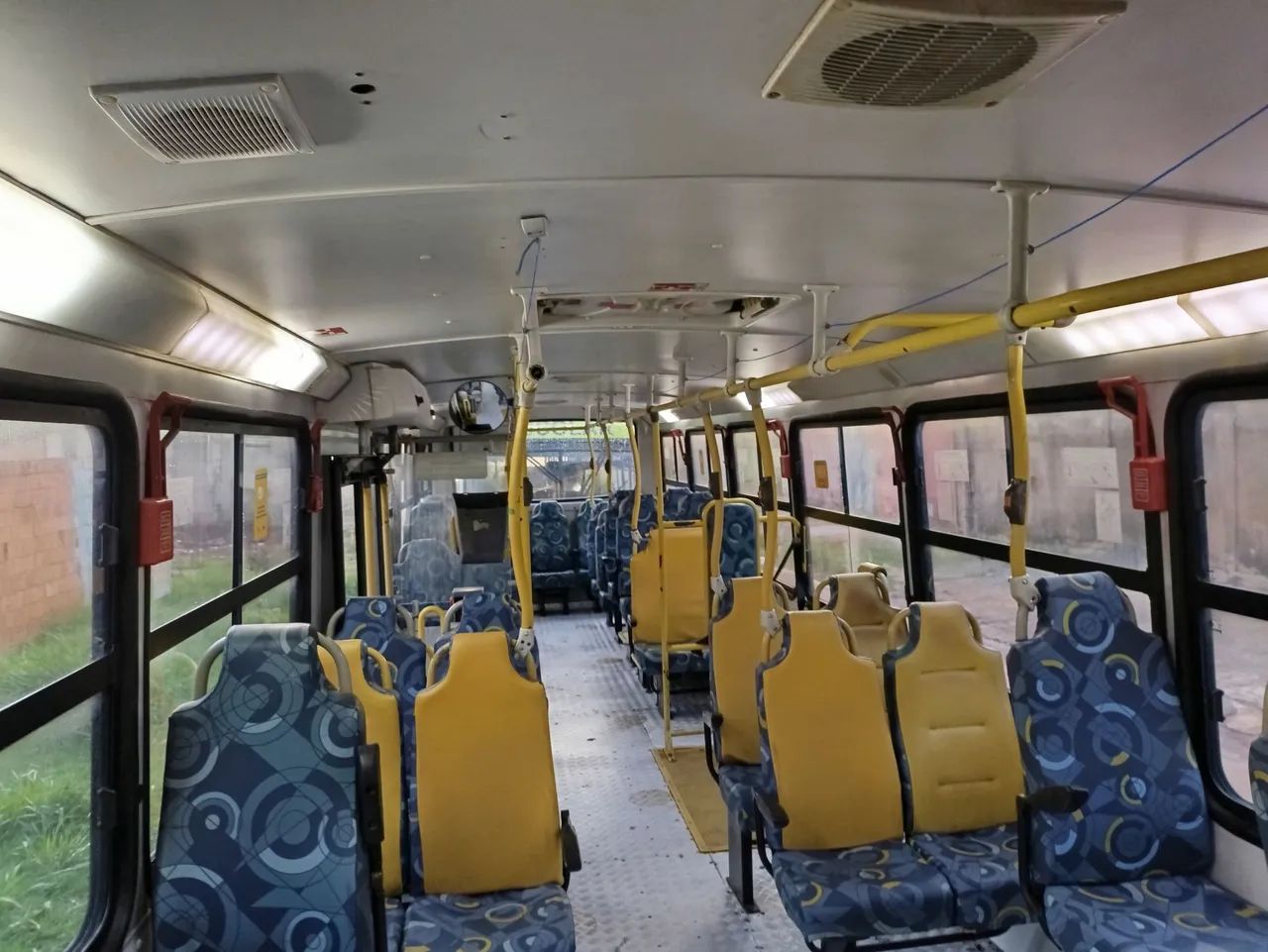Ônibus Escolar em Ótimo Estado - Foto 11