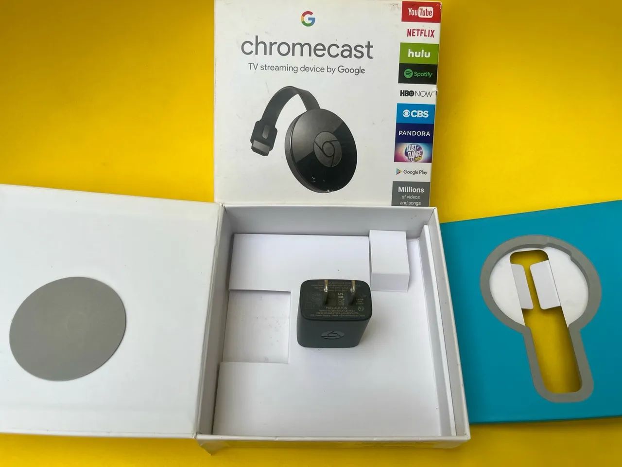Caixa do Google Chromecast + caixinha carregador  - Foto 3