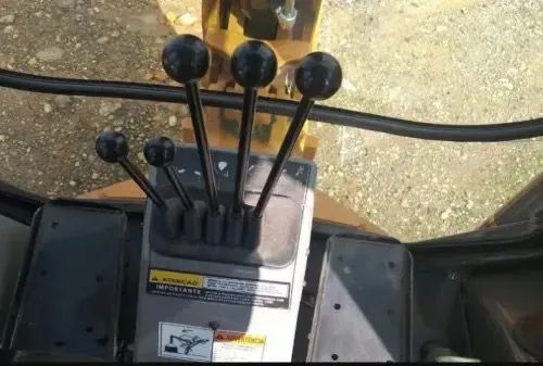 Retroescavadeira Case 580N - Foto 6