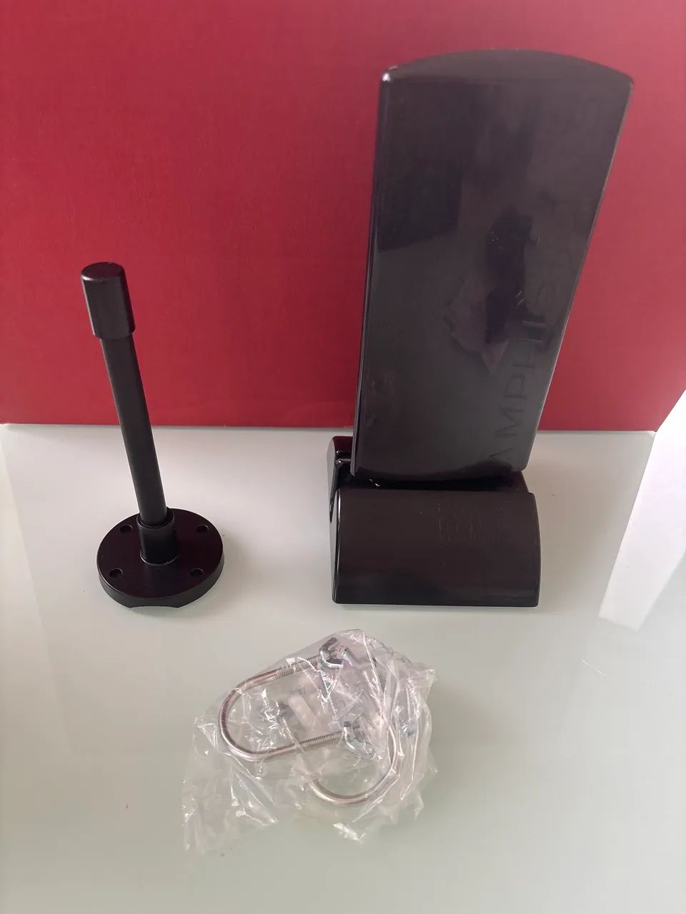 Antena HDTV amplificada PROHD-2000A VHF/UHF interna e externa Amphibions na caixa - Foto 2