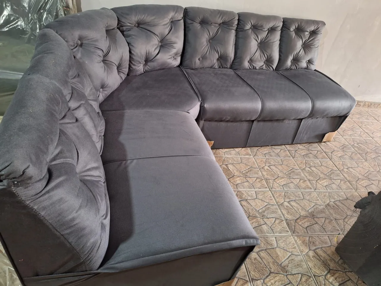 Sofá de Canto Cinza com Design Moderno