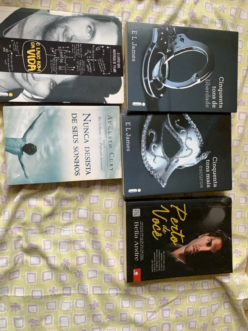 Livros em ótimo estado - diversos gêneros