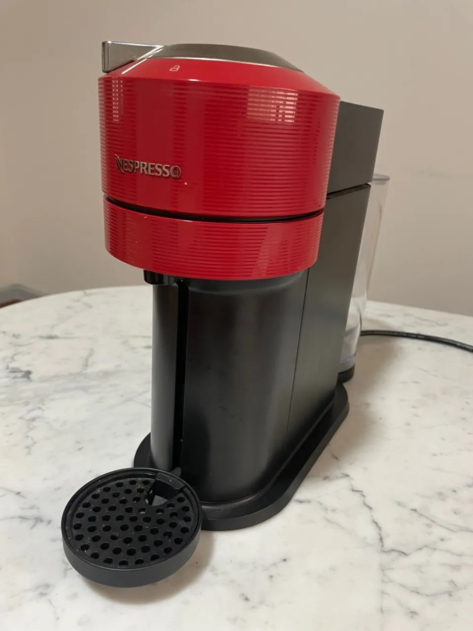 Cafeteira Nespresso Vertuo Next Vermelho Cereja