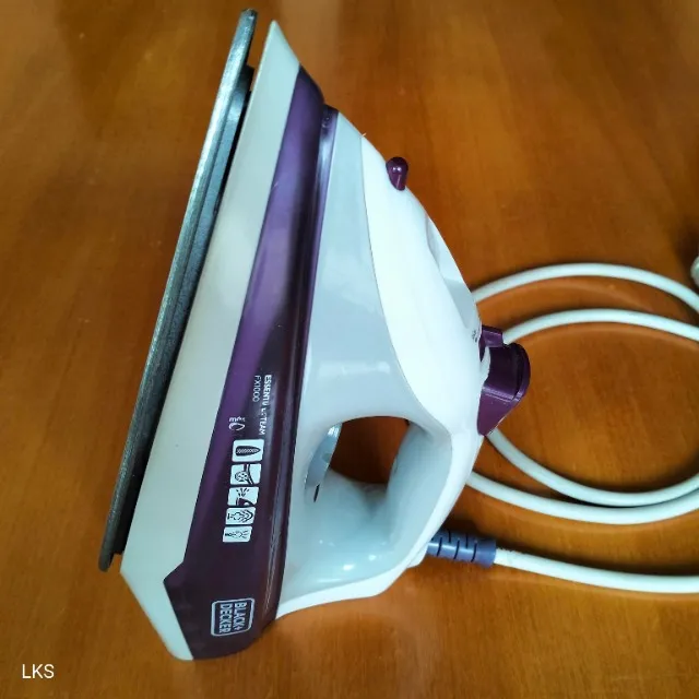 Ferro A Vapor Black+decker Fx100 Com Spray