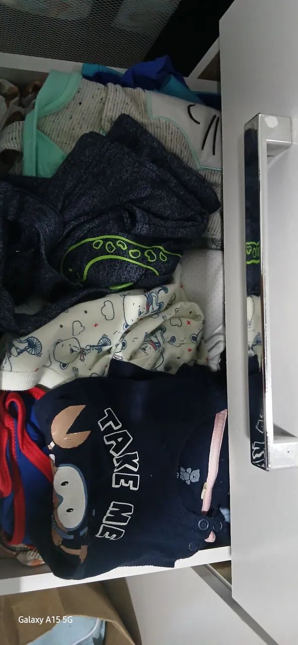 Lote de Roupas de Bebê - Diversas Marcas e Tamanhos
