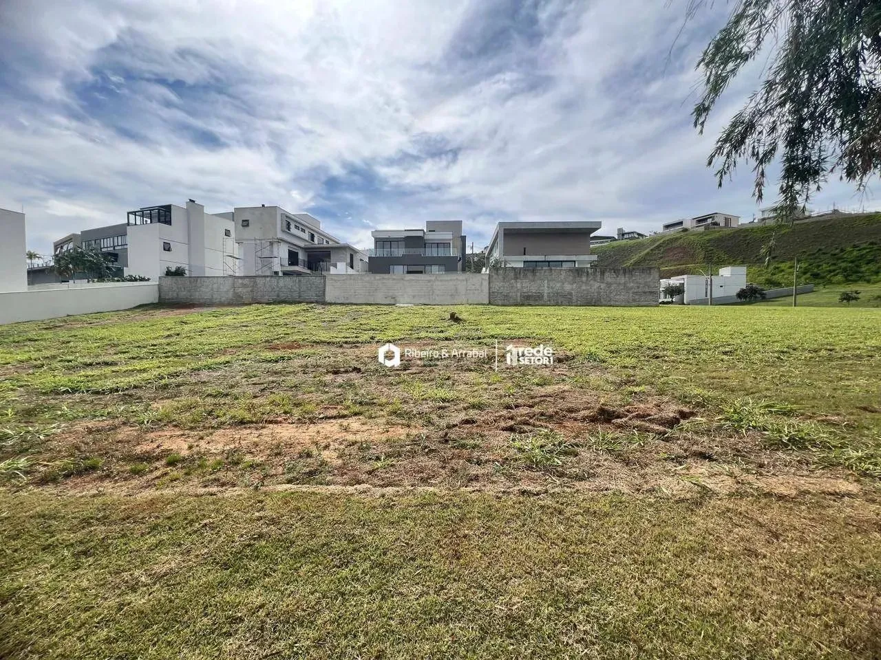 Terreno à venda, 450 m² por R$ 349.000,00 - Alphaville - Juiz de Fora/MG