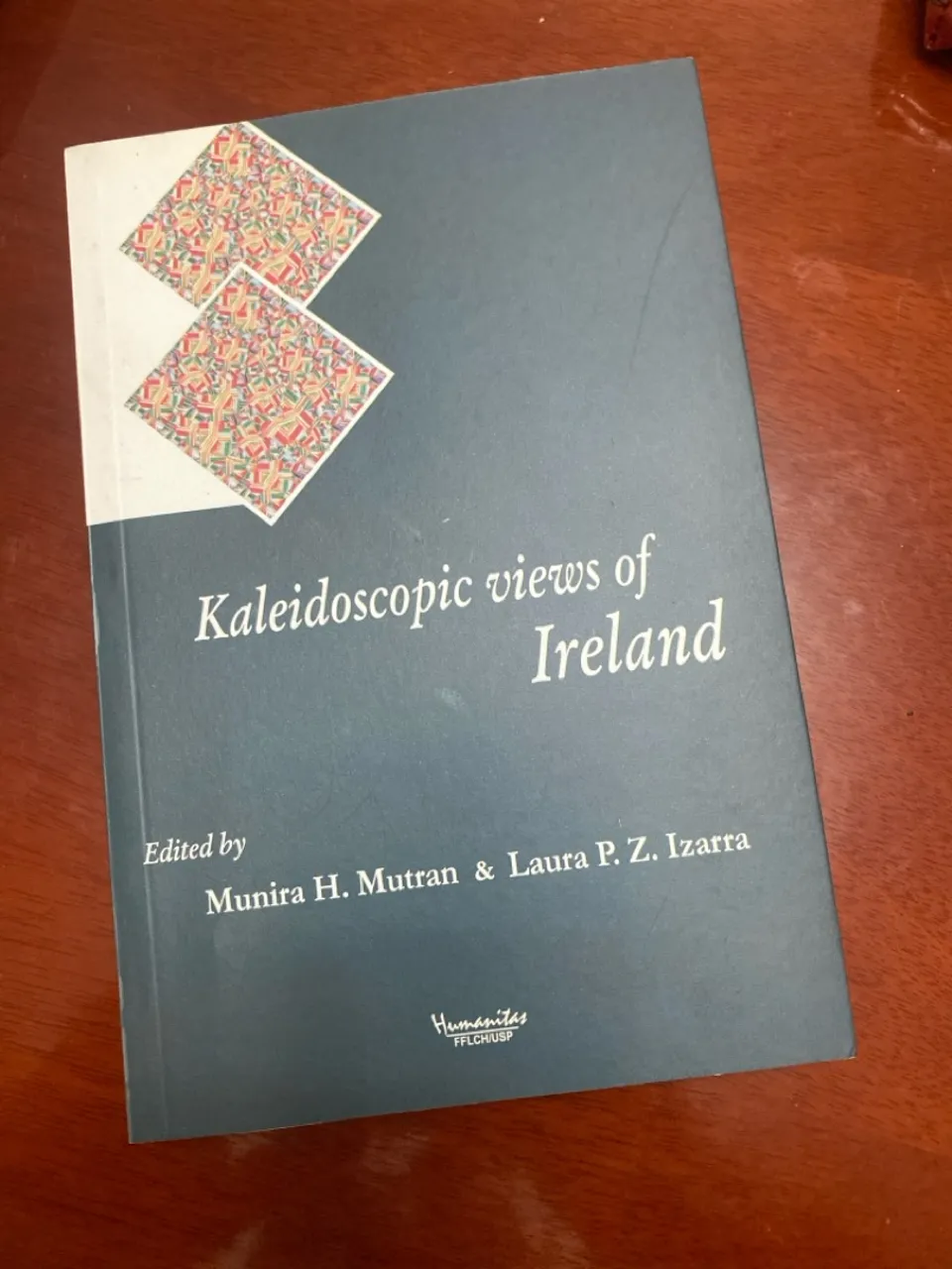 Kaleidoscopic Views of Ireland - Livro