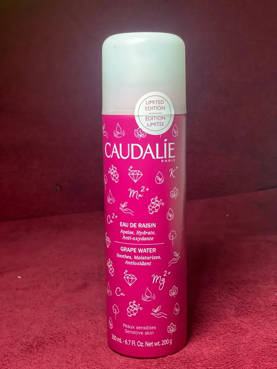 bruma facial hidratante água de uva caudalie 200ml - edição especial / lacrada