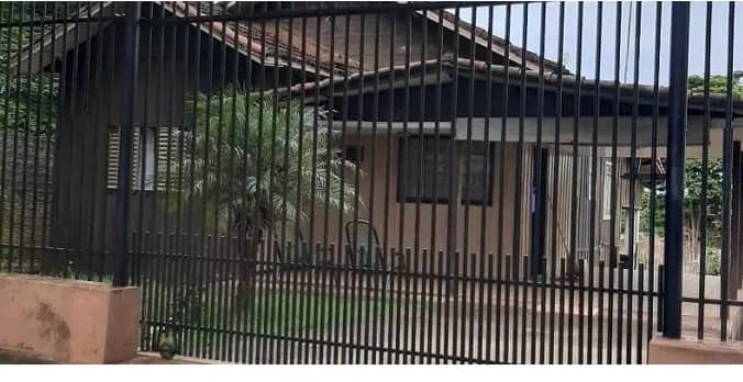 Vende se Casa no centro de Nova Esperança  - Foto 5