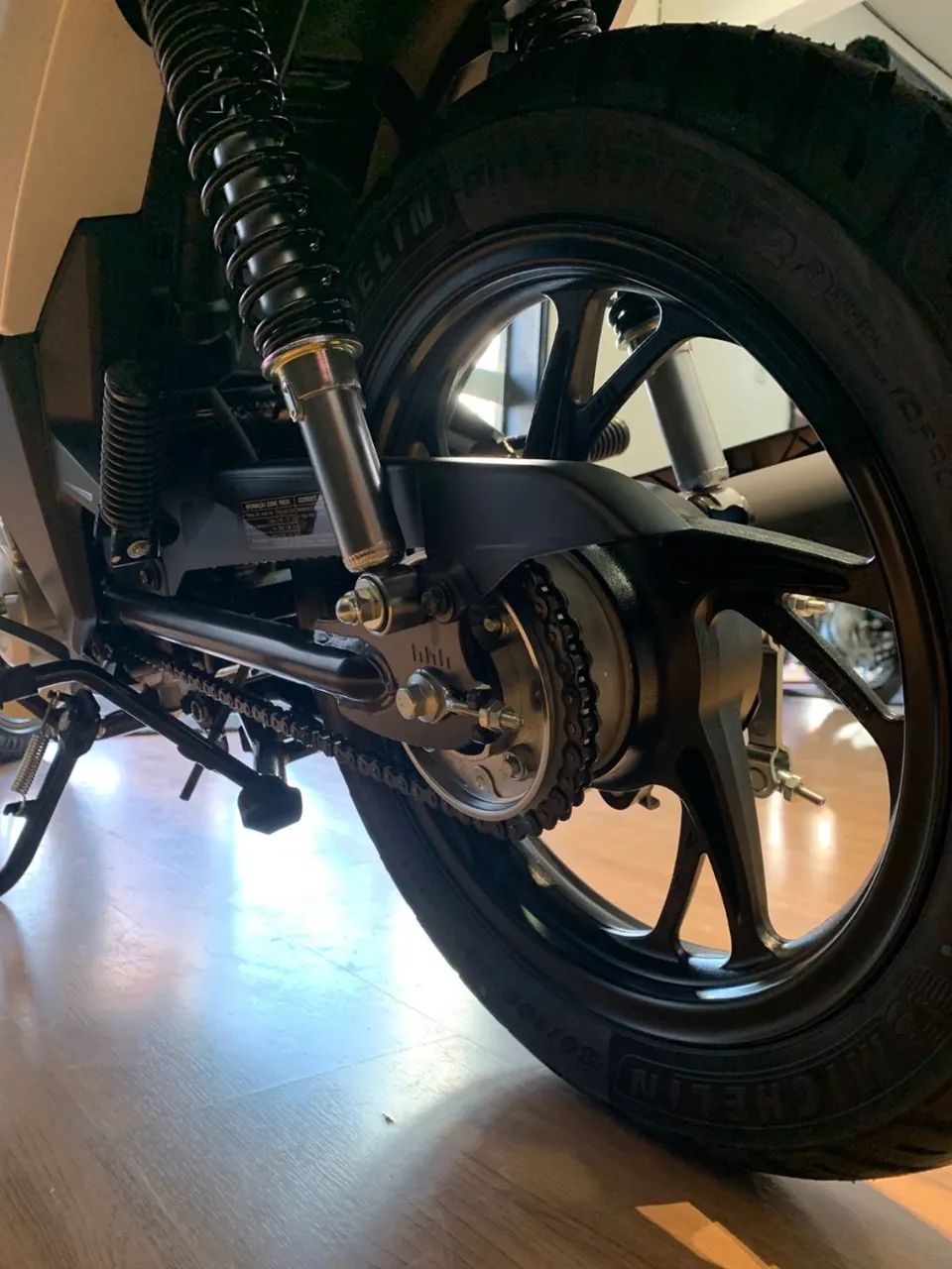 BIZ 125 EX/ 125 EX FLEX - Foto 3