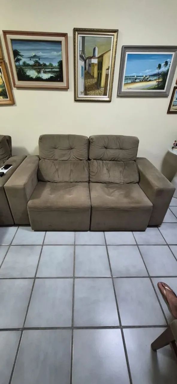 Sofá retrátil usado