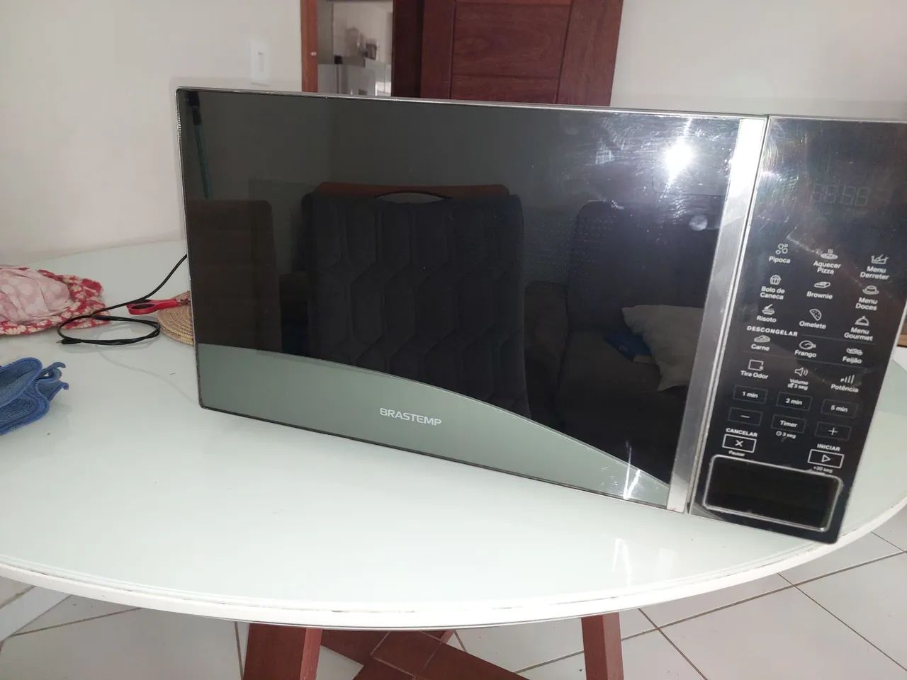 Microondas semi novo