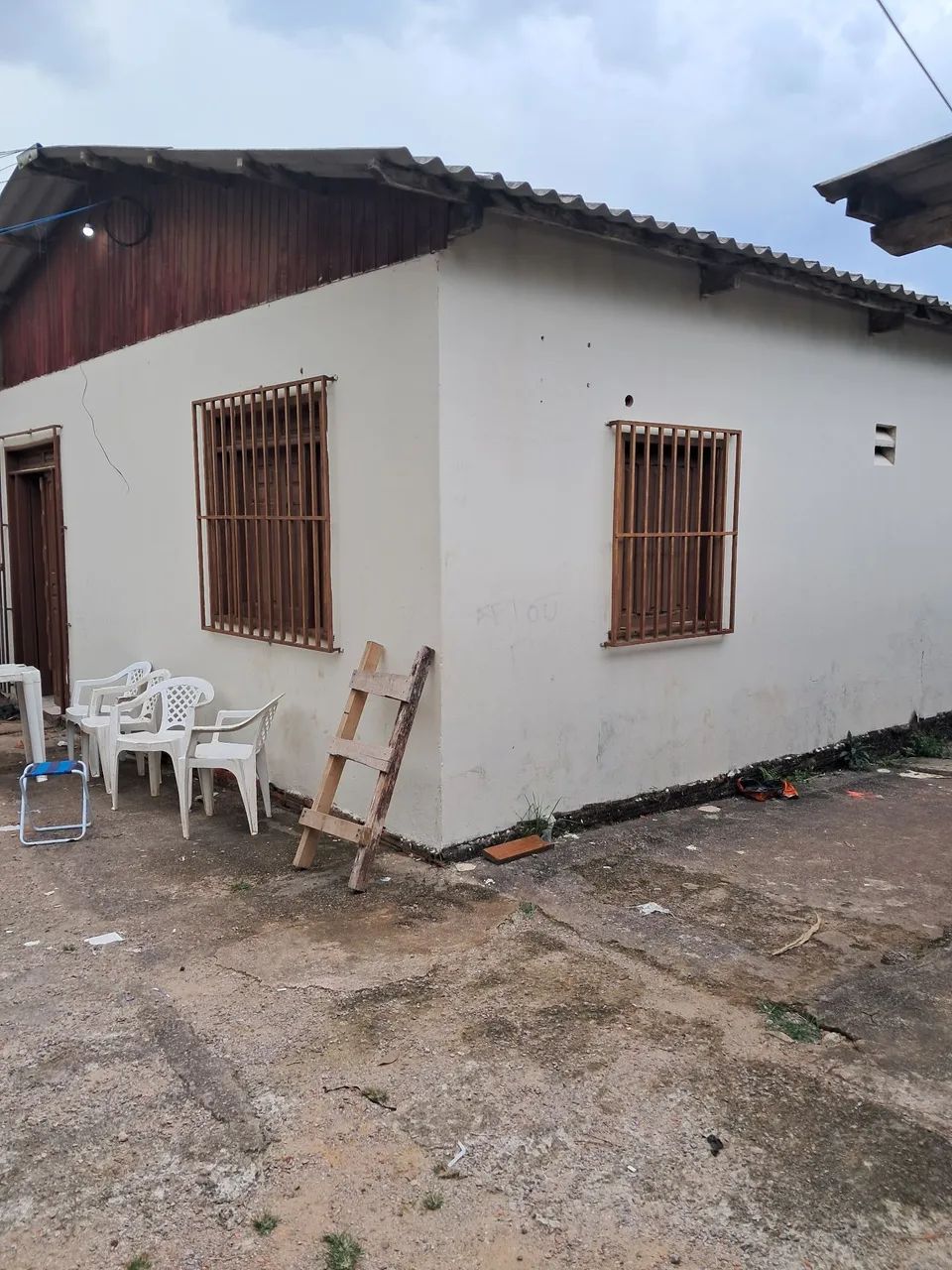 Vendo casa com 03 apto atrás. Todos ja alugados - Foto 5